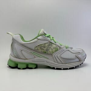 DANSKIN Now "Jill" White /Green Athletic Shoes 
Youth Size 1